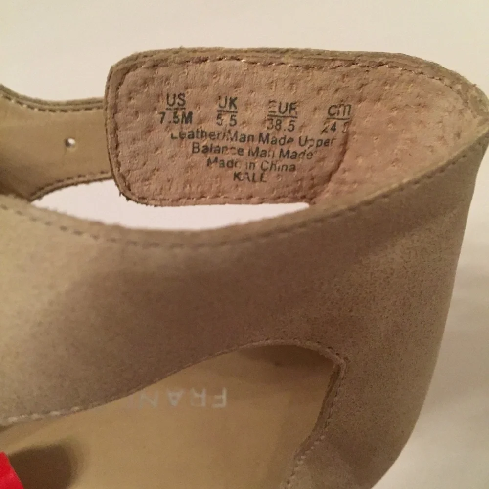 FRANCO SARTO SHOES WEDGE CREAM LEATHER & MANMADE ‘KALE’ Size 7.5 BUCKLE